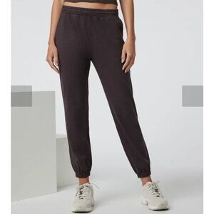 Vuori Boyfriend Joggers